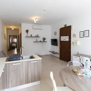 Appartement Modern & 2 Bedroom & 2 Bathrooms, Msida